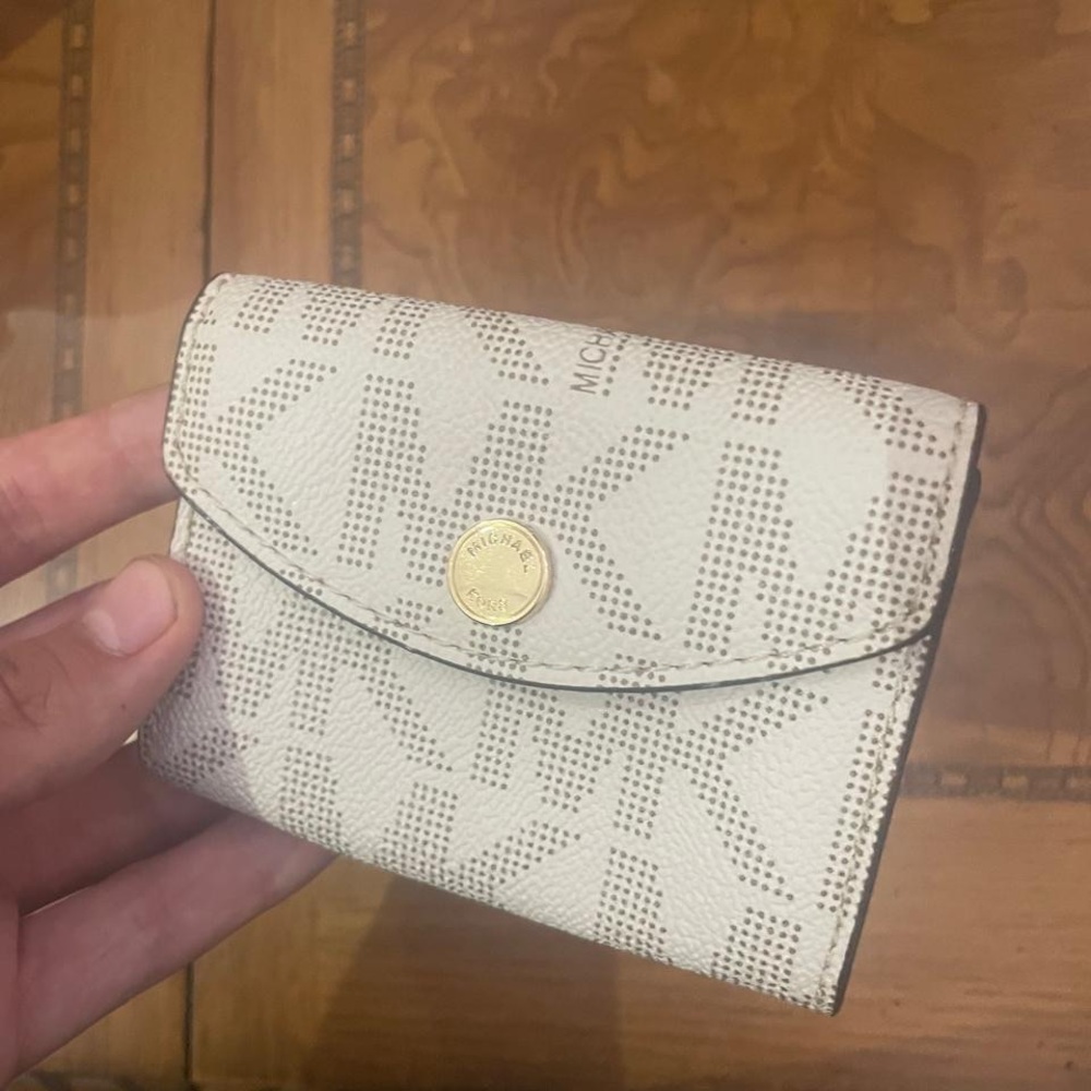 Michael Kors Cream and Gold Wallet